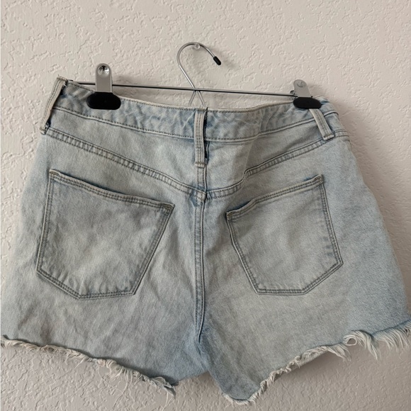 Universal Thread Light Blue Frayed Denim Shorts - Picture 2 of 4